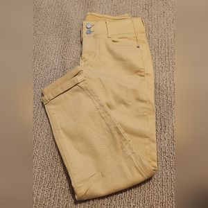 Yellow Apt. 9 Ankle Denim Size 4